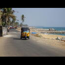Hier hat man zwar Aussicht aufs Meer, muss jedoch mit schlechten Straßen Vorlieb nehmen